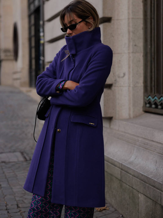 CASACO COM GOLA E BOLSOS ROXO