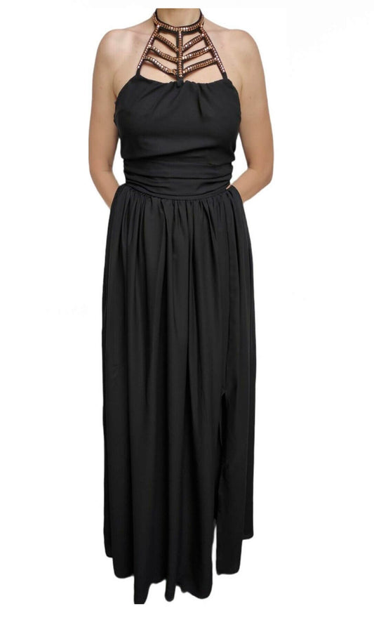 Vestido com aplicação no Pescoço