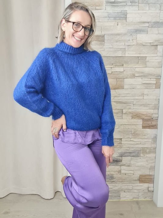 CAMISOLA CURTA DE GOLA ALTA AZUL ROYAL