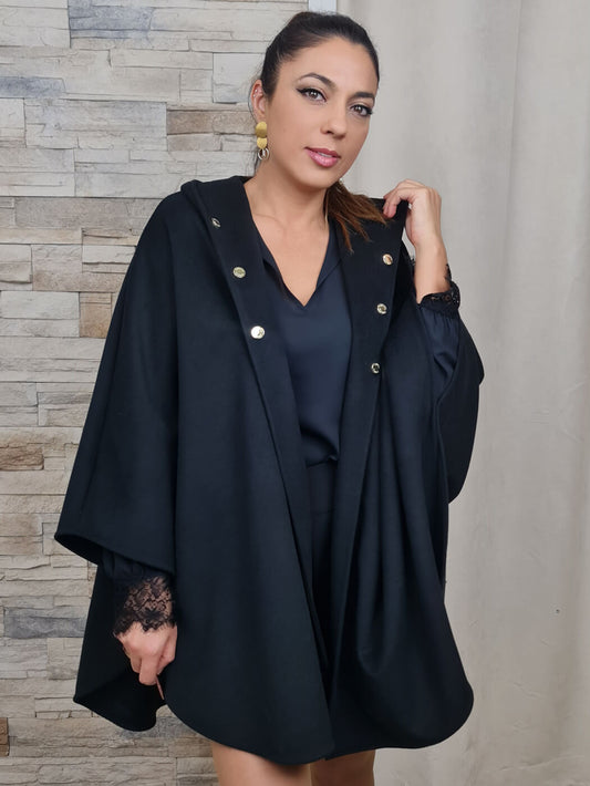 CAPA COM CINTO PRETO