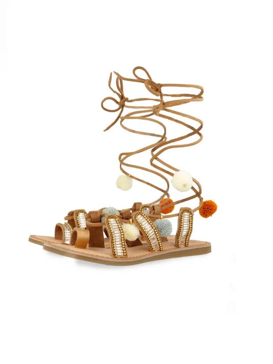 SANDÁLIA POMPONS CAMEL