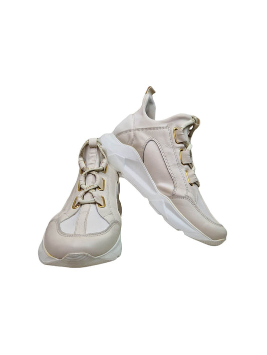 SAPATILHA BEGE C/ DETALHES DOURADOS