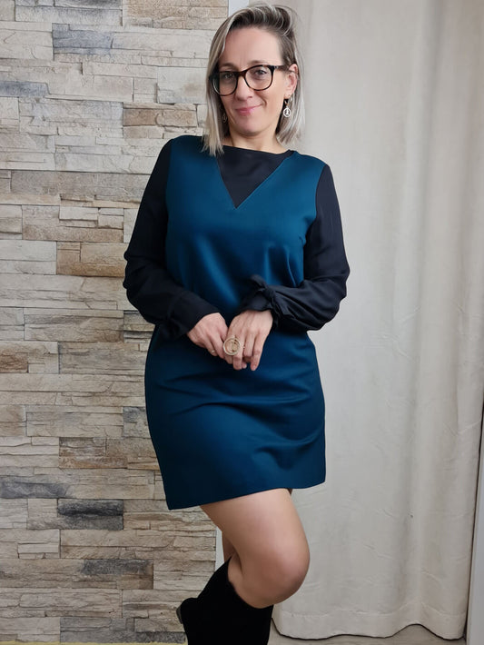 VESTIDO BICOLOR COM EFEITO DECOTE EM V
