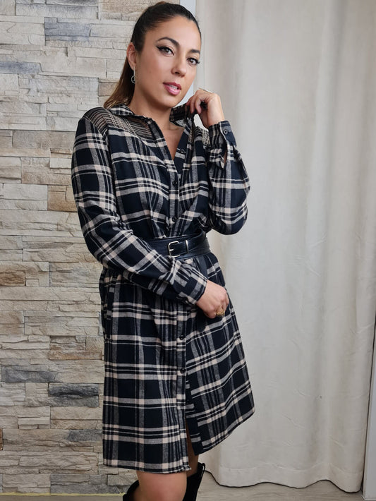 VESTIDO CAMISEIRO COM DETALHE EM FLANELA