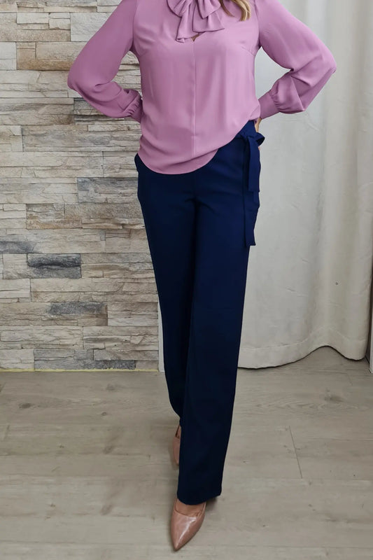 CALÇAS RETAS COM CINTO AZUL MARINHO