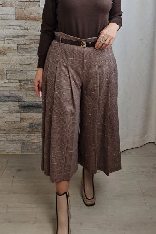 CALÇÕES MIDI COM PADRÃO EM XADREZ