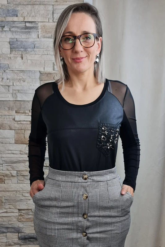 CAMISOLA POLIPELE COM DETALHE EM MISSANGAS