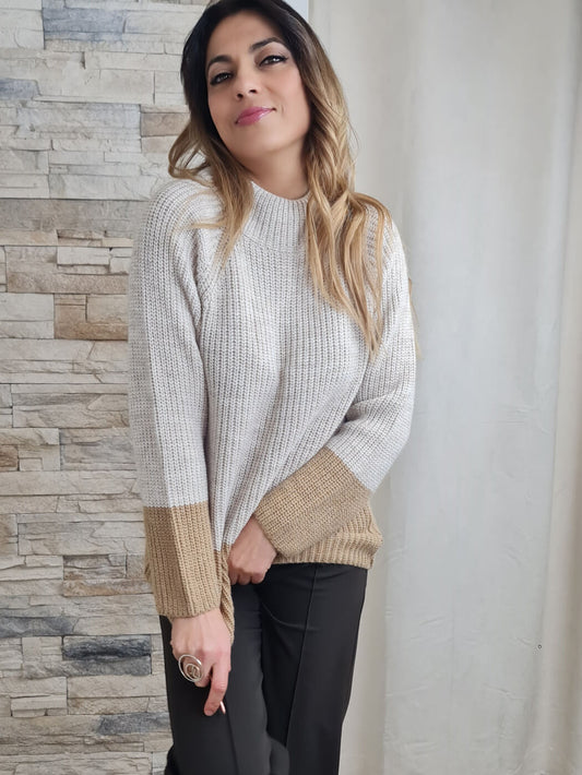 CAMISOLA DE MALHA BEGE E CASTANHO