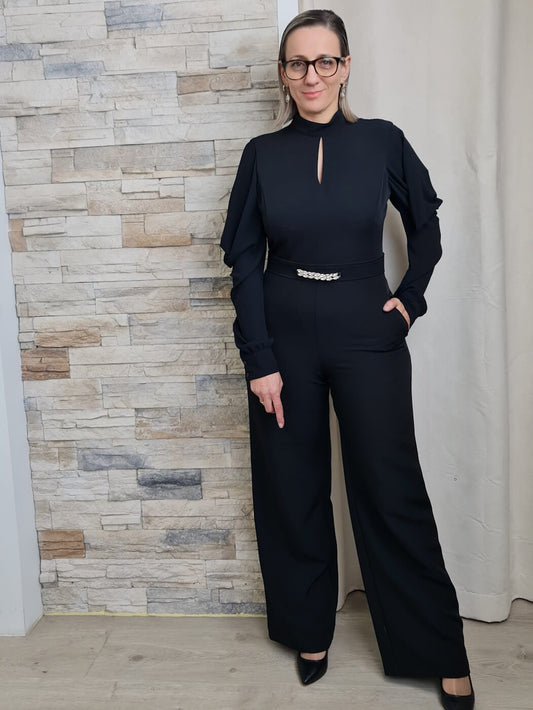 MACACÃO COM CINTO EM BRILHANTES