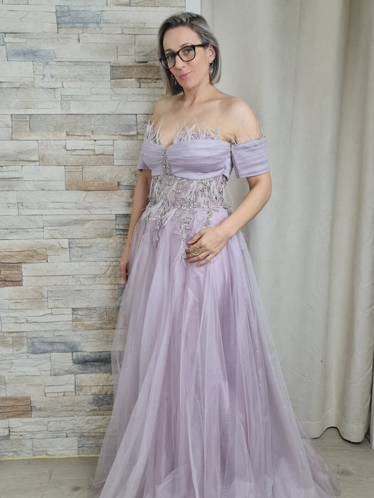 VESTIDO DE CERIMÓNIA LILÁS EM ESTILO PRINCESA