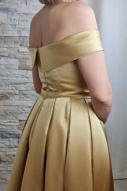 VESTIDO DE CERÓMINA PRINCESA AMARELO TORRADO