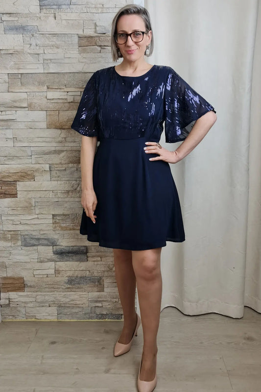 VESTIDO CURTO COM LANTEJOULA AZUL MARINHO