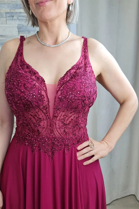 VESTIDO DE CERIMÓNIA COM RENDA EM BORDEAUX