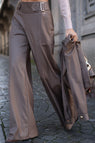 CALÇA LISA CORTE LARGO