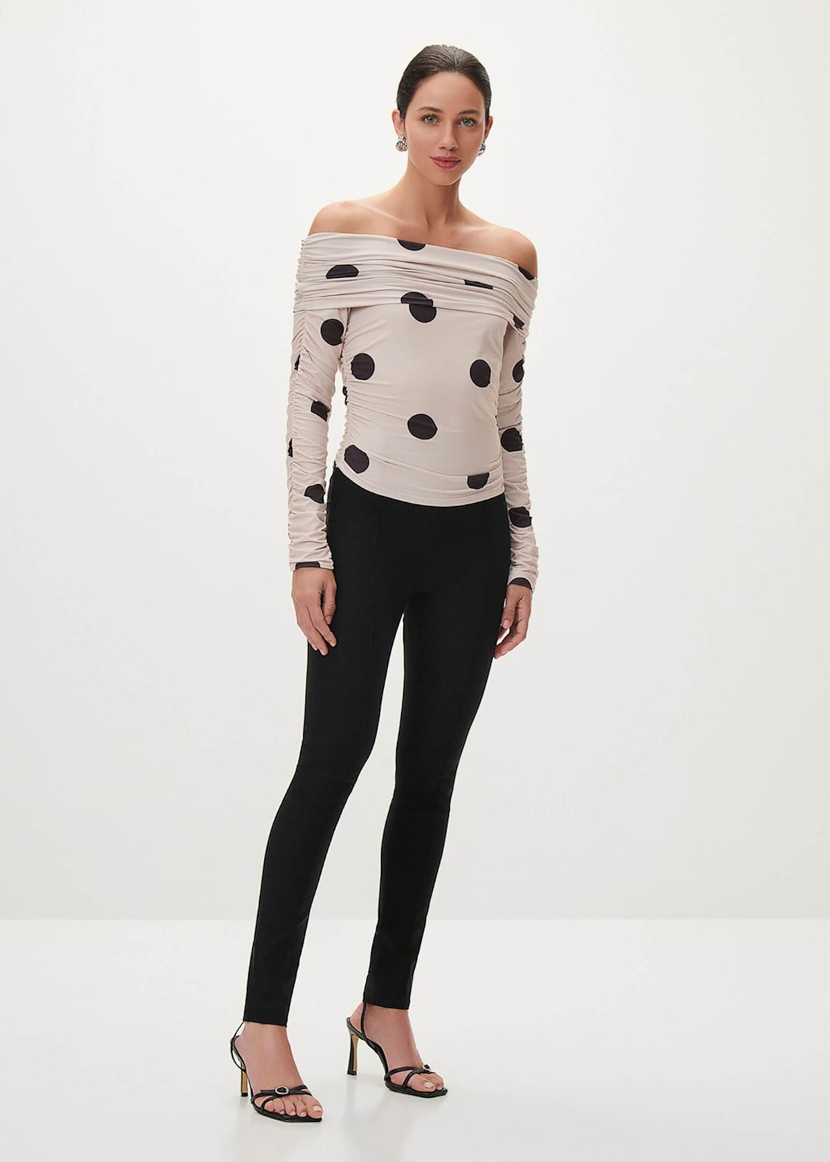 BLUSA OMBRO FRANZIDA BOLINHAS