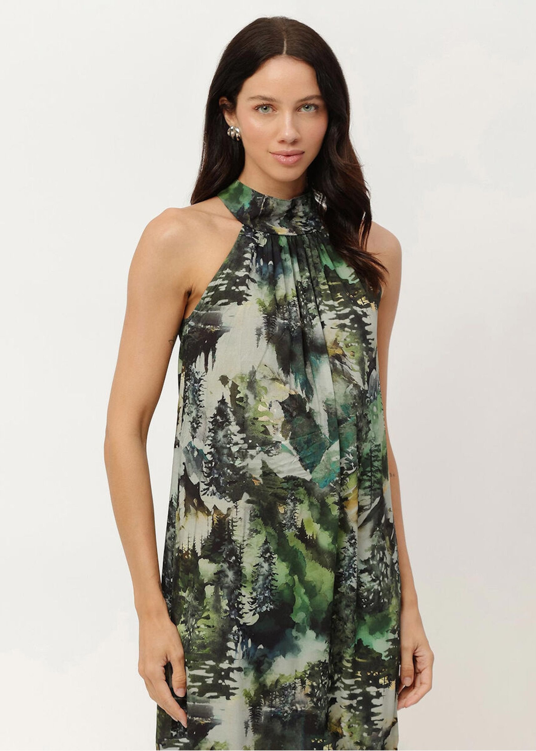 VESTIDO MIDI ESTAMPADO COM GOLA ALTA