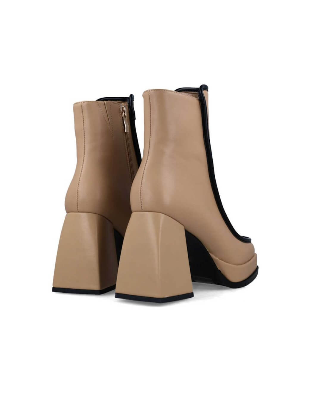 BOTA BEGE COM RISCA PRETA
