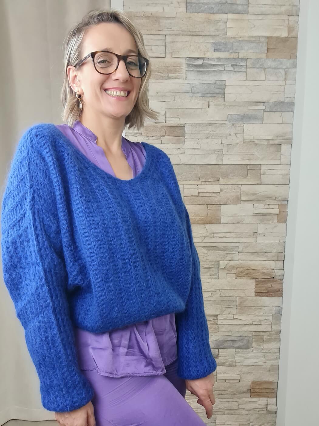 CAMISOLA DE MALHA COM MANGAS À BALÃO AZUL ROYAL