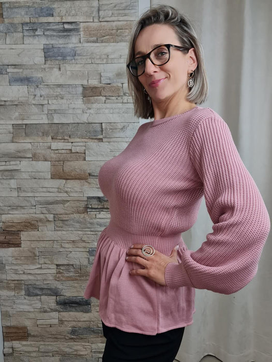 CAMISOLA DE MALHA COM FOLHOS ROSA