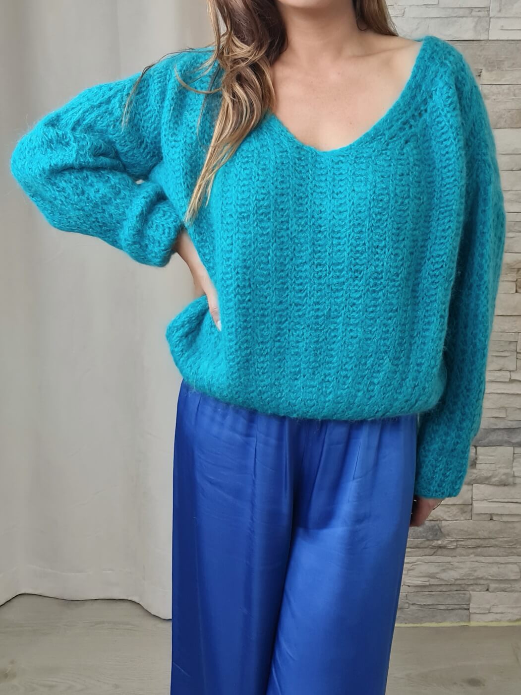 CAMISOLA DE MALHA COM MANGAS À BALÃO ESMERALDA