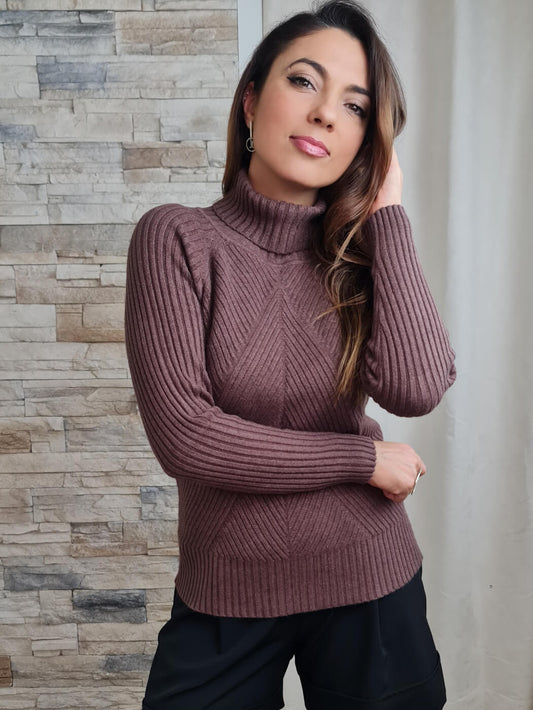 CAMISOLA DE MALHA GOLA ALTA CASTANHA