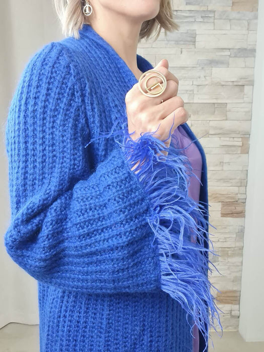 CASACO DE MALHA COM PLUMAS AZUL ROYAL