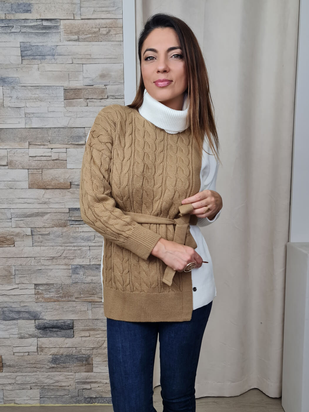 Camisola com Gola Amovível