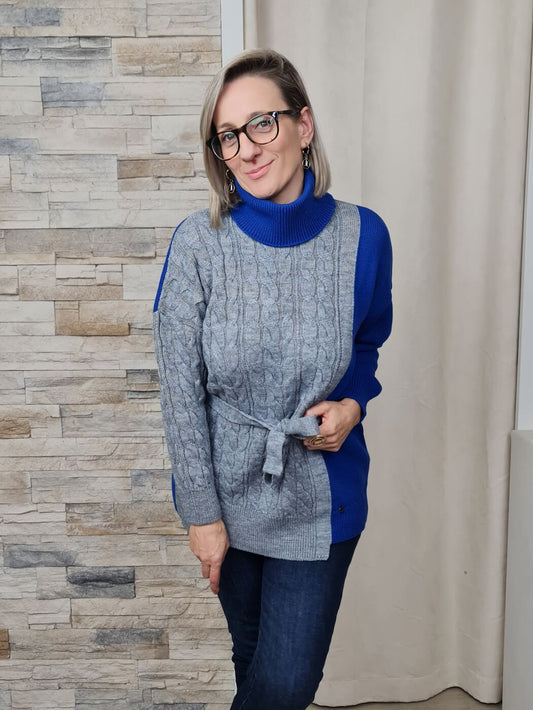 Camisola com Gola Amovível