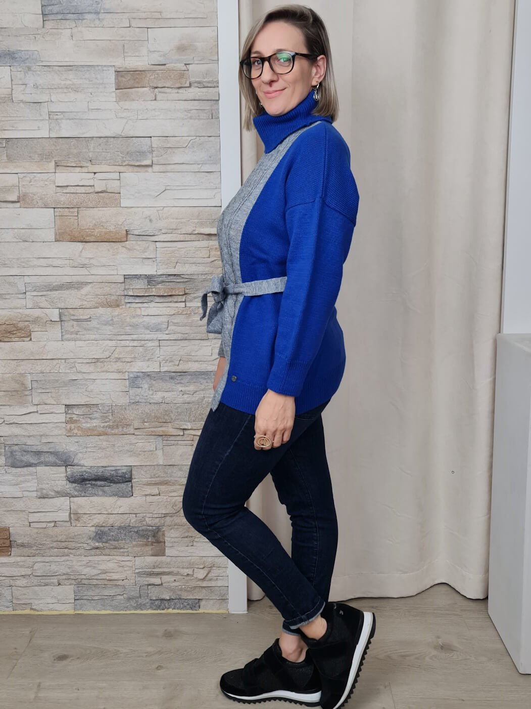 Camisola com Gola Amovível