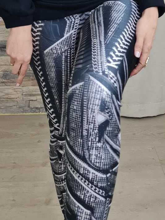 LEGGINS DE CINTURA ALTA C/ ESTAMPADO PRETO E BRANCO