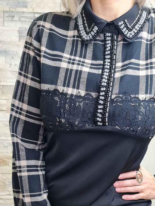 VESTIDO ACETINO COM DETALHE EM FLANELA