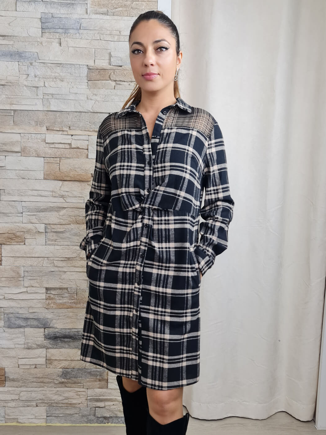 VESTIDO CAMISEIRO COM DETALHE EM FLANELA