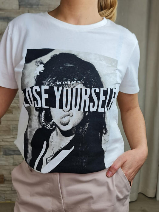 T-SHIRT "In the Music Lose Yourself"
