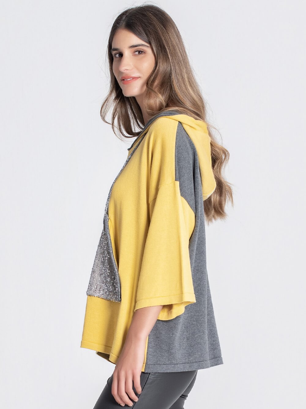 RUGA 3086 Camisola capuz bolso lantejoulas MAJODI.COM