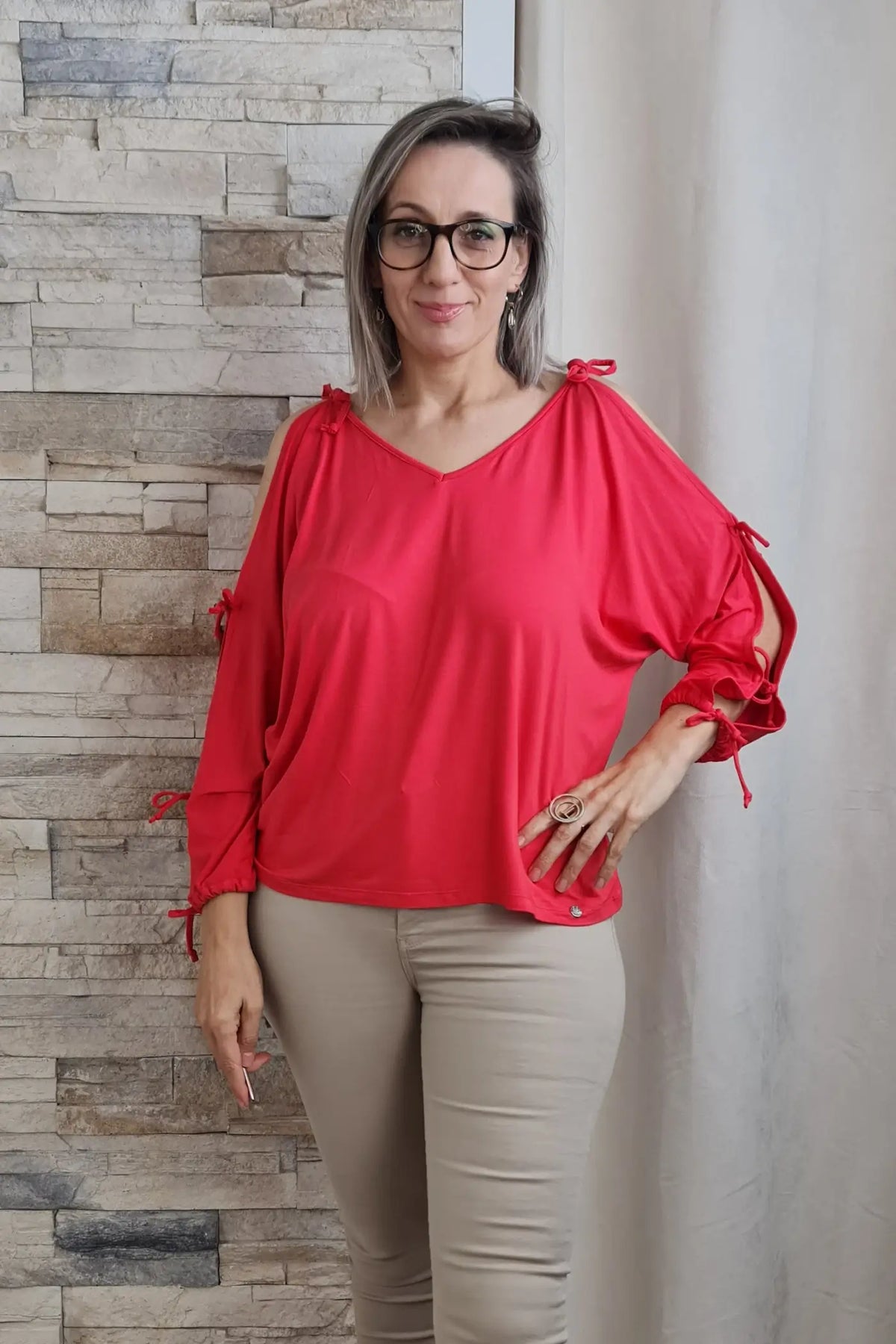 BLUSA FUCHIA COM LAÇOS NA MANGA