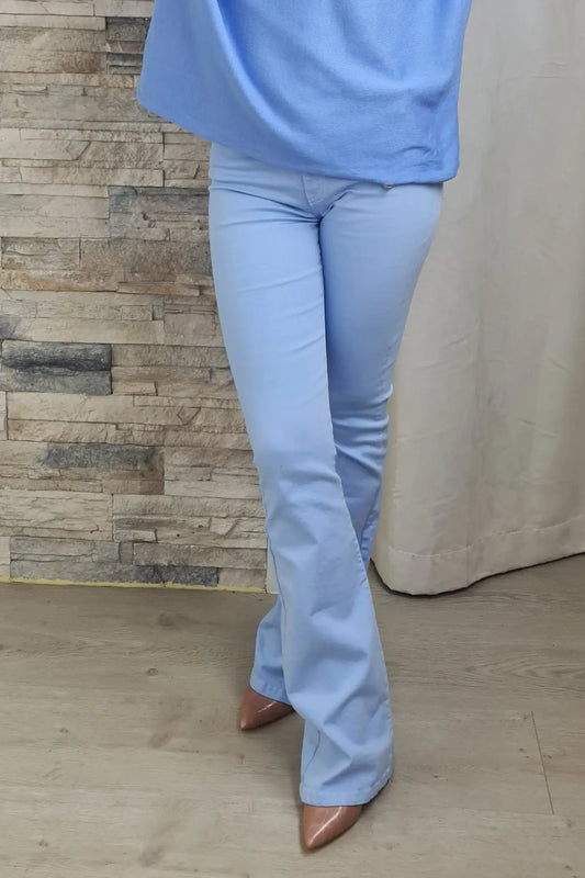 CALÇA DE GANGA À BOCA DE SINO
