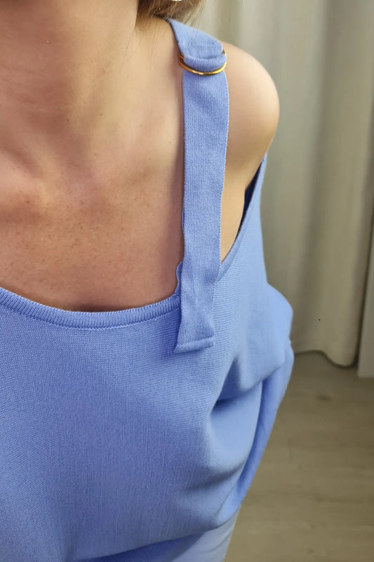CAMISOLA VIOLETA COM ALÇA AJUSTÁVEL