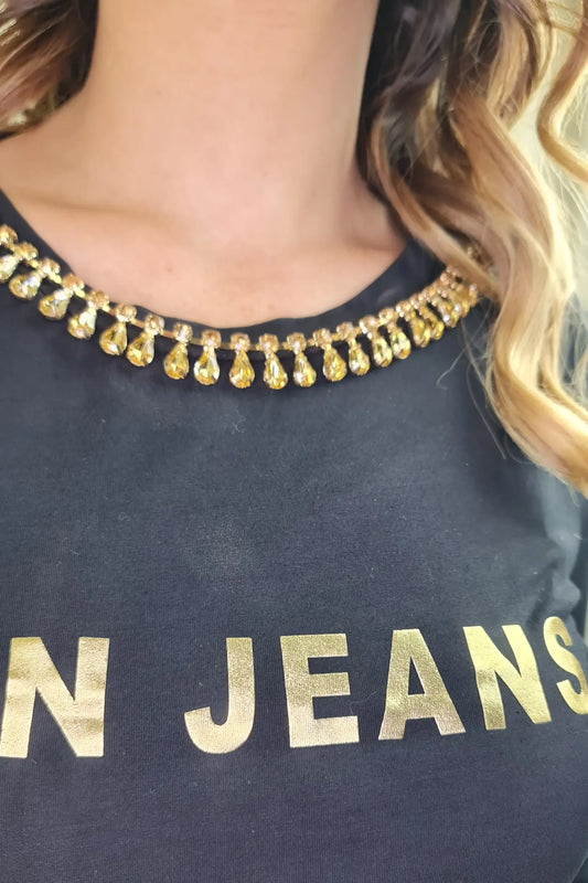 CAMISOLA DE ALGODÃO PRETA COM COLAR DOURADO