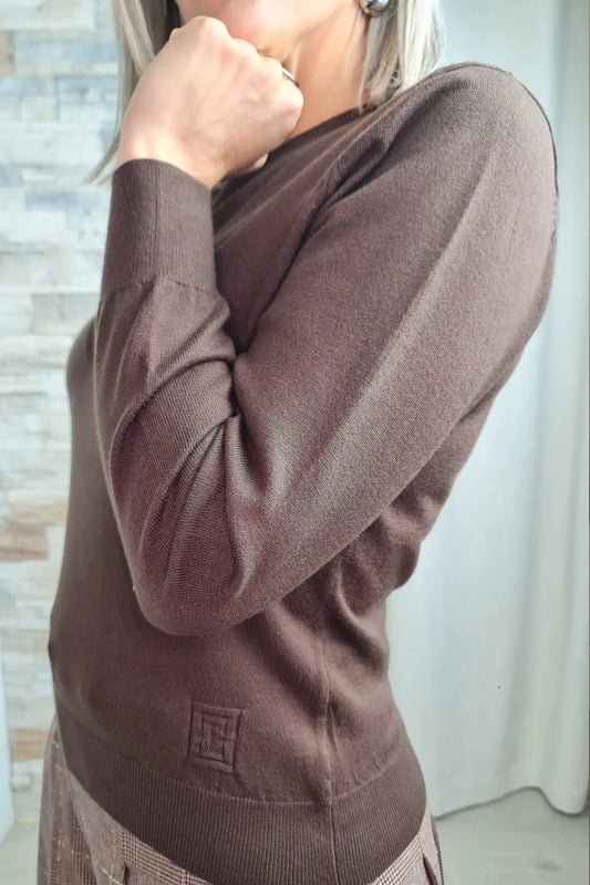 CAMISOLA DE MALHA CASTANHA COM DECOTE REDONDO