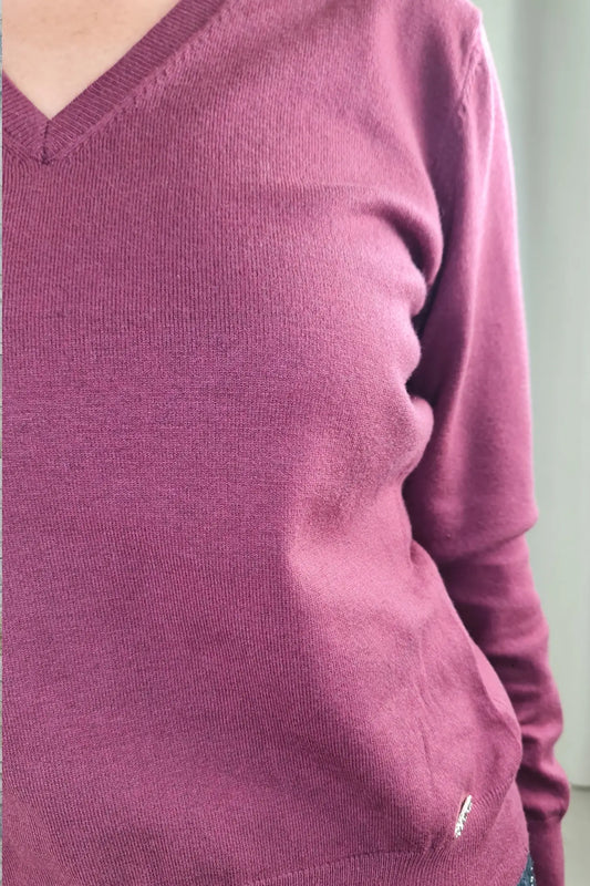 CAMISOLA DE MALHA COM DECOTE EM V