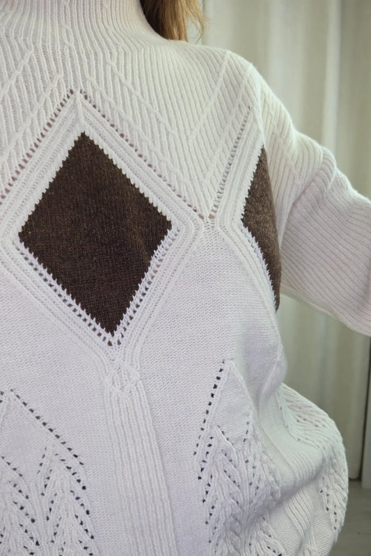 CAMISOLA DE MALHA COM EFITO LOSANGO CASTANHO