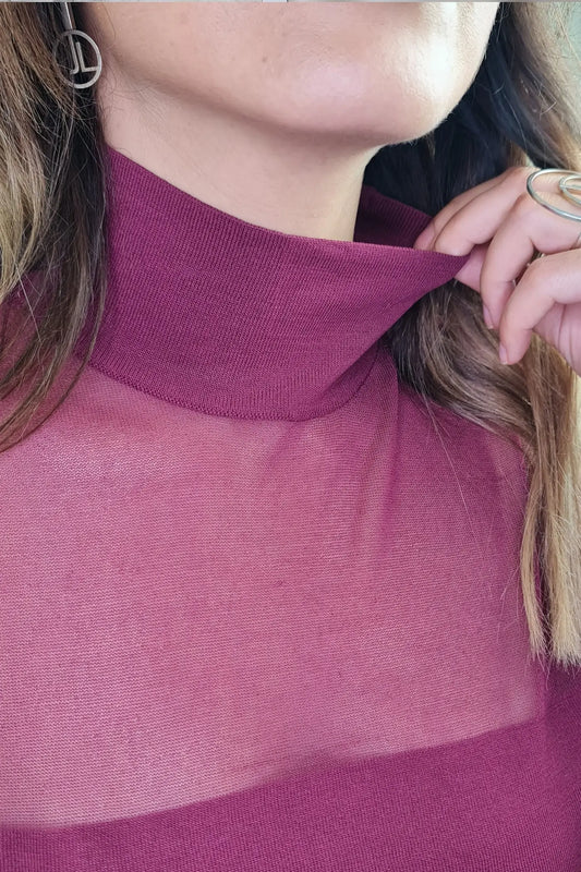 CAMISOLA DE MALHA COM DETALHE TRANSPARENTE