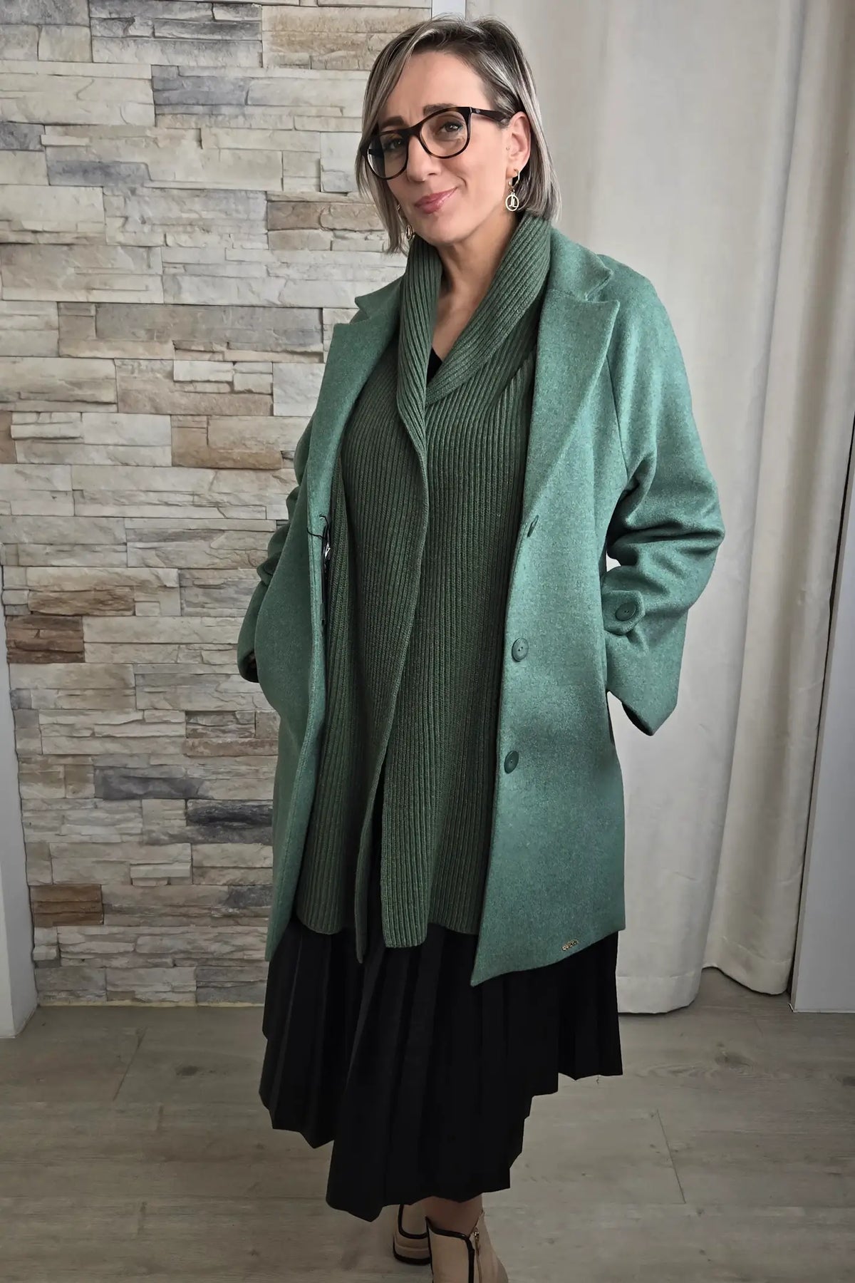 CASACO COM GOLA COM EFEITO CANELADO