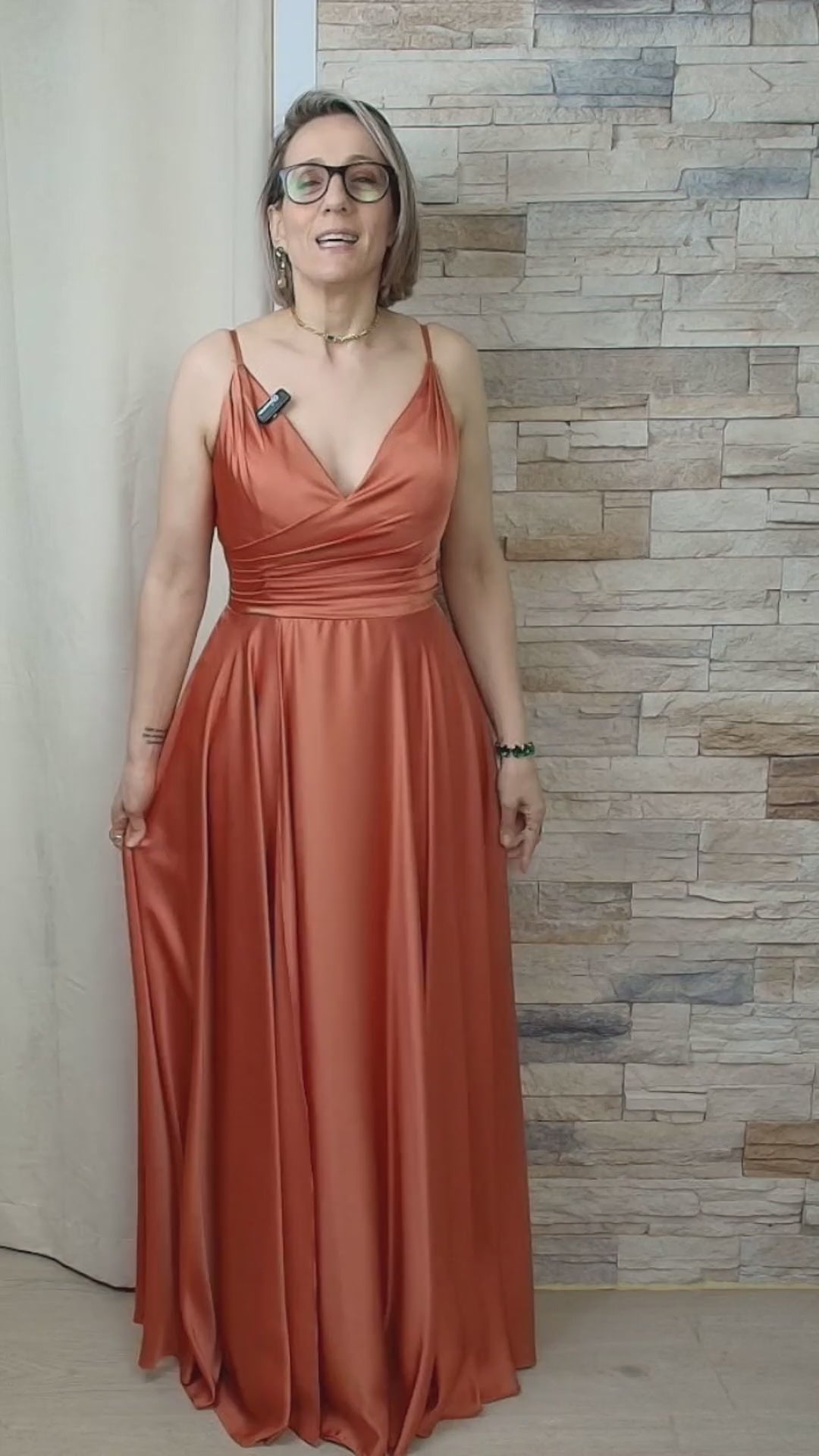 VESTIDO DE CERIMÓNIA ACETINADO TERRACOTA