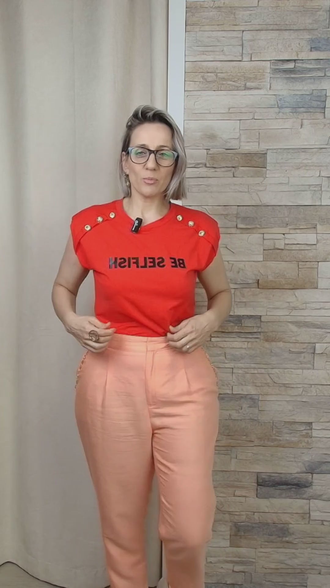T-SHIRT "BE SELFISH" VERMELHA