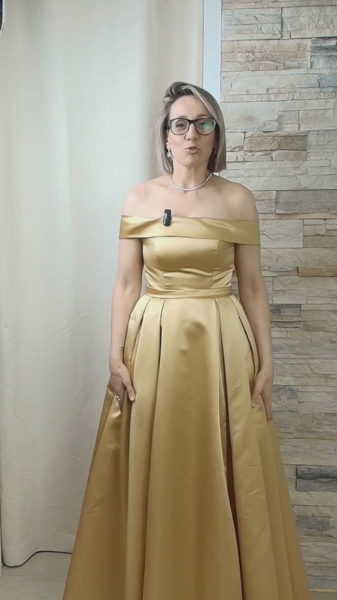 VESTIDO DE CERÓMINA PRINCESA AMARELO TORRADO
