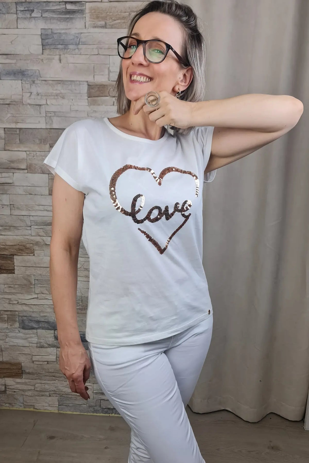 T-SHIRT CORAÇÃO LOVE BRANCA