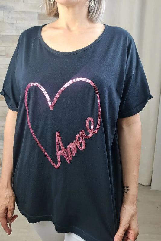 T-SHIRT CORAÇÃO ROSA LOVE PRETO