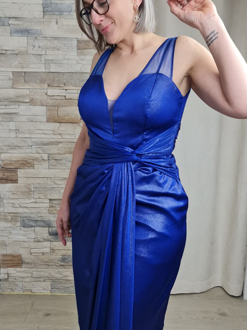 VESTIDO DE CERIMÓNIA AZUL ROYAL METALIZADO