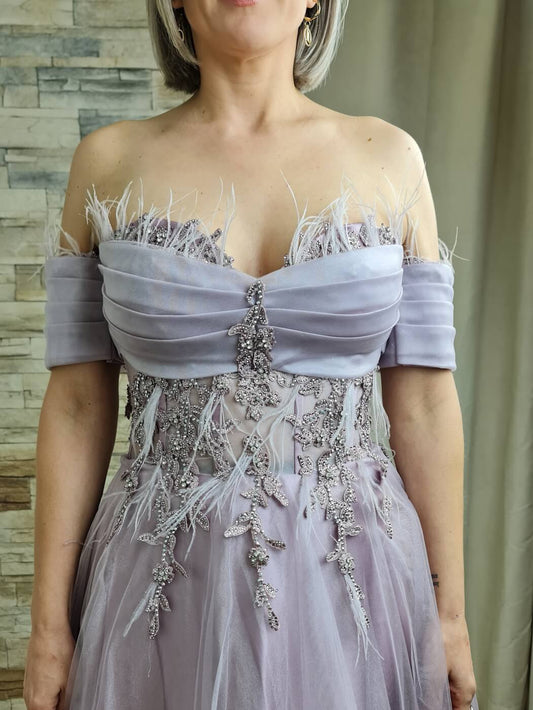 VESTIDO DE CERIMÓNIA LILÁS EM ESTILO PRINCESA